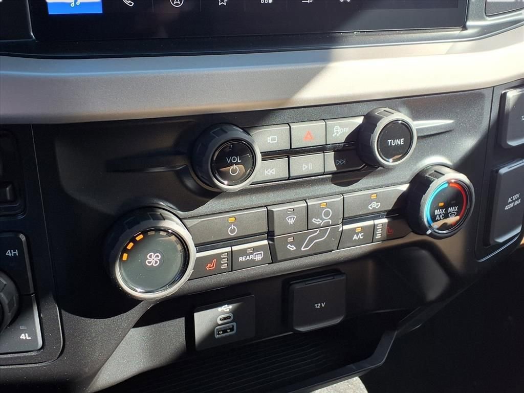 New 2026 Ford F350 XLT w/ XLT Premium Package image 10