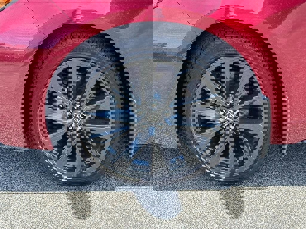 Certified 2025 Toyota Corolla SE w/ SE Premium Package AWD/4WD image 17