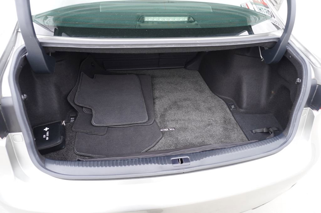 Used 2018 Lexus IS 300 w/ Accessory Package 2 RWD image 8