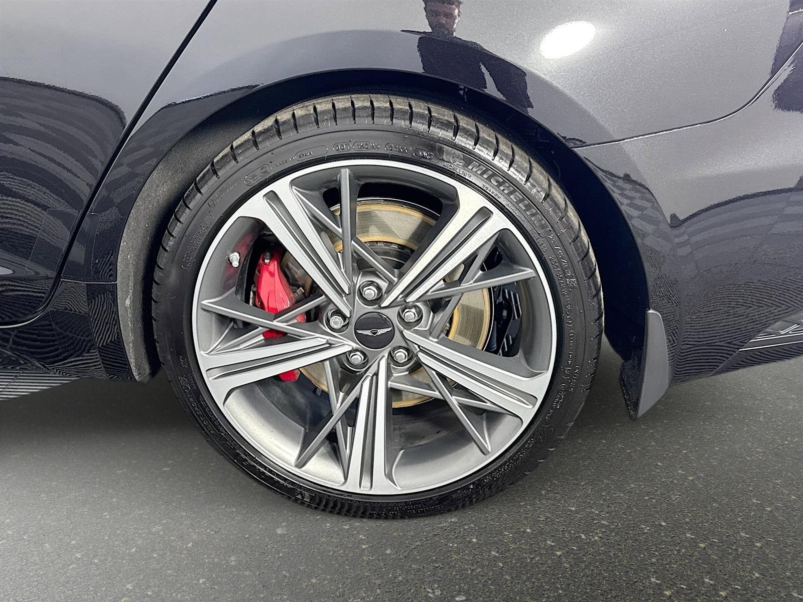 Used 2025 Genesis G70 3.3T Advanced RWD image 34