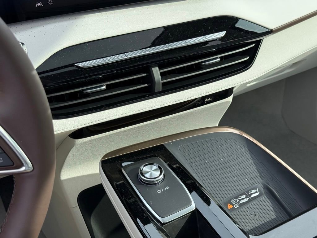 New 2026 Buick Enclave Avenir w/ Super Cruise Package FWD image 31