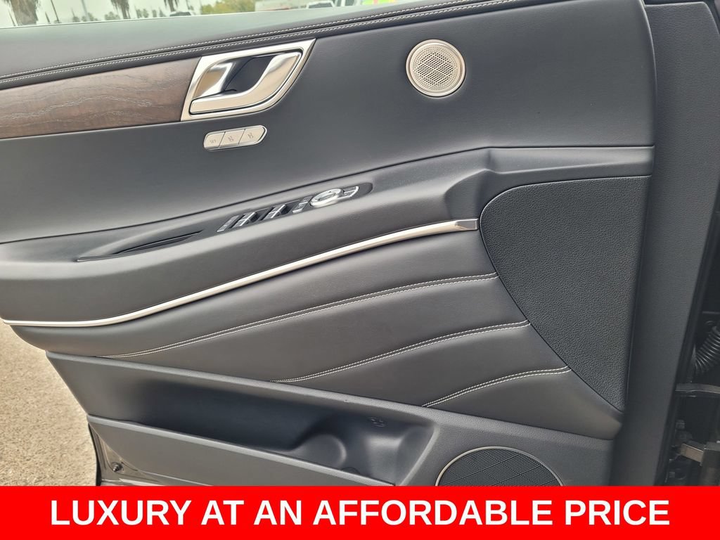Used 2024 Genesis GV80 3.5T AWD/4WD image 16