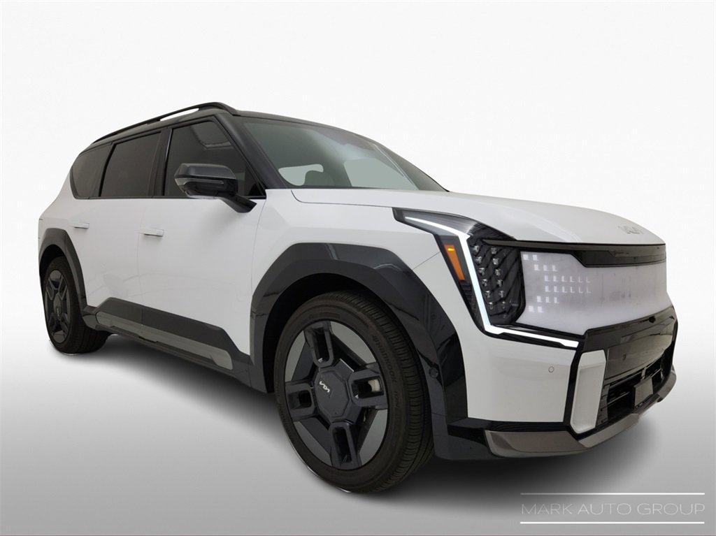 Certified 2026 Kia EV9 GT-Line image 3