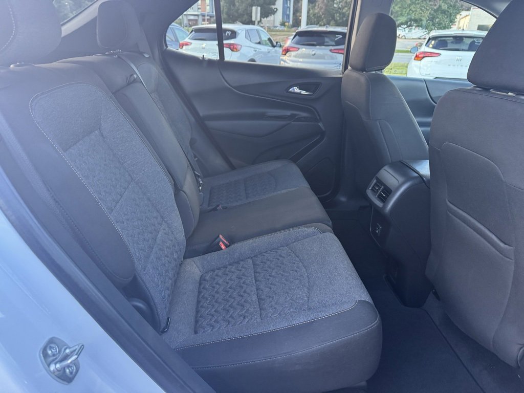 Used 2023 Chevrolet Equinox LT image 28