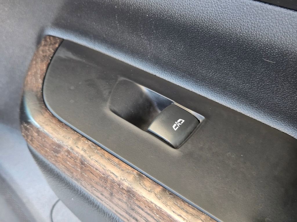 Used 2023 GMC Acadia Denali FWD image 31