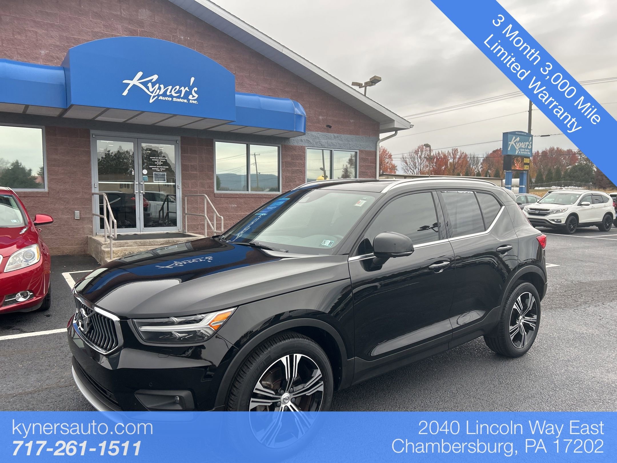 Used 2021 Volvo XC40 T5 Inscription w/ Advanced Package