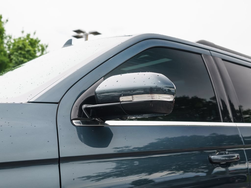 Used 2022 Ford Expedition Max Limited AWD/4WD image 14