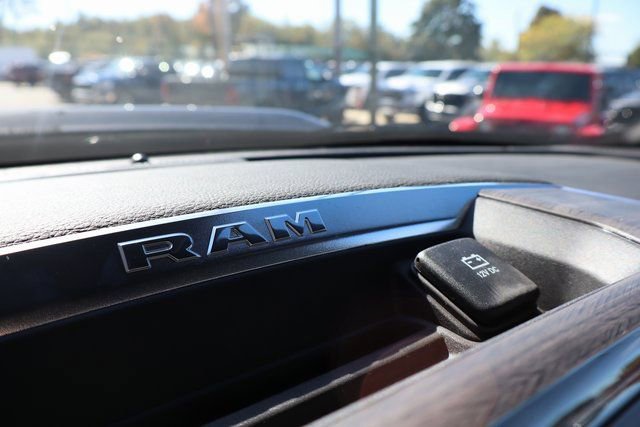 Used 2025 RAM 2500 Laramie w/ Sport Appearance Package image 23