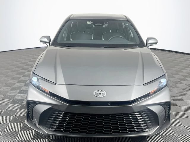Used 2026 Toyota Camry SE FWD image 3