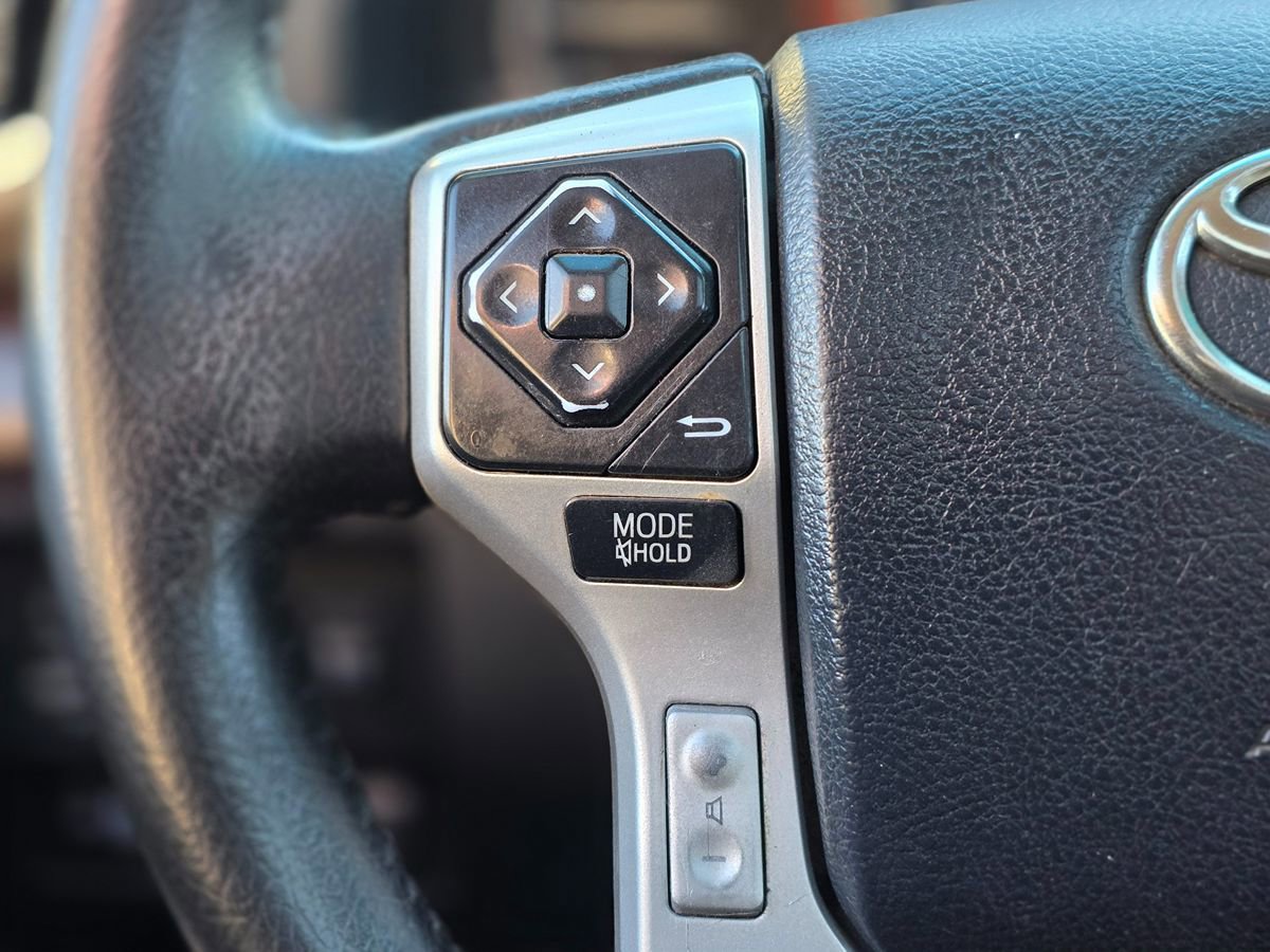 Used 2016 Toyota Tundra Limited AWD/4WD image 31