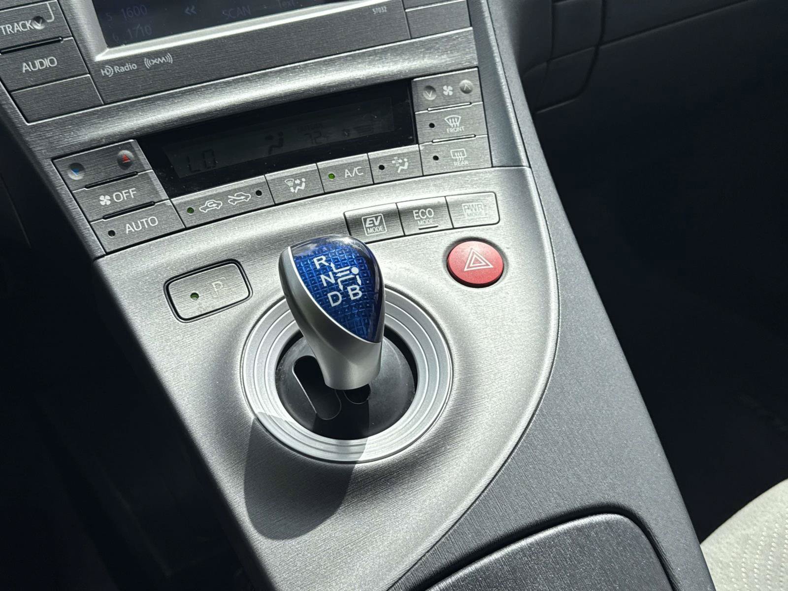 Used 2015 Toyota Prius Three FWD image 27