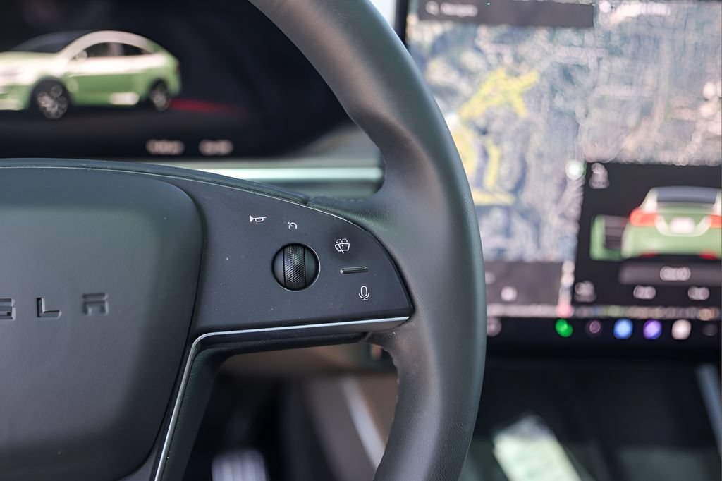 Used 2023 Tesla Model X AWD/4WD image 13