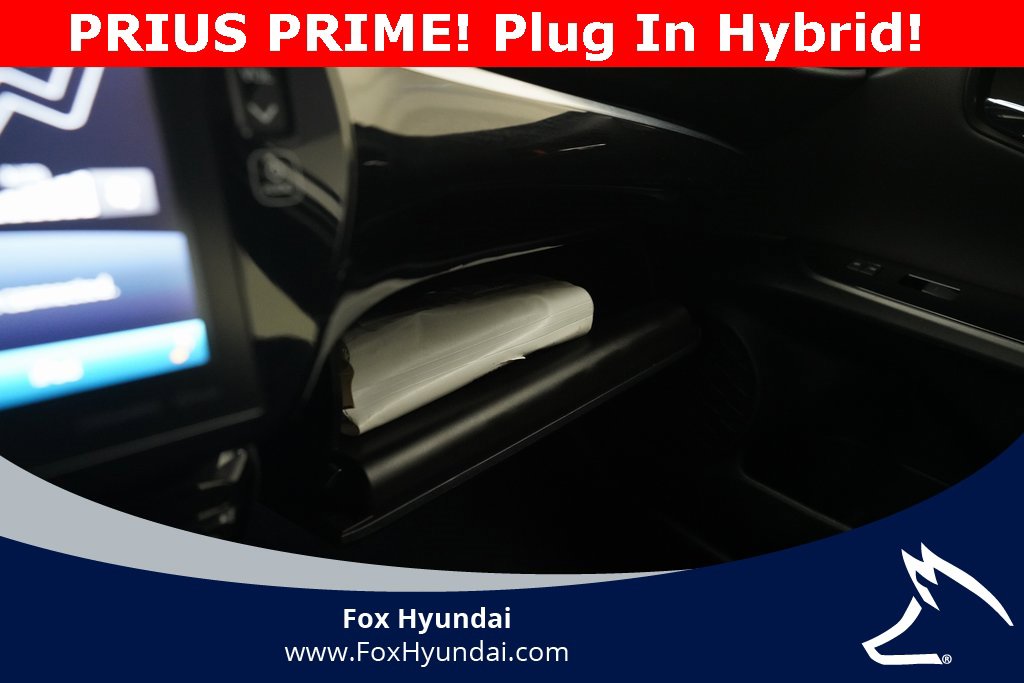 Used 2021 Toyota Prius Prime Limited w/ Carpet Mat Package (TMS) image 29