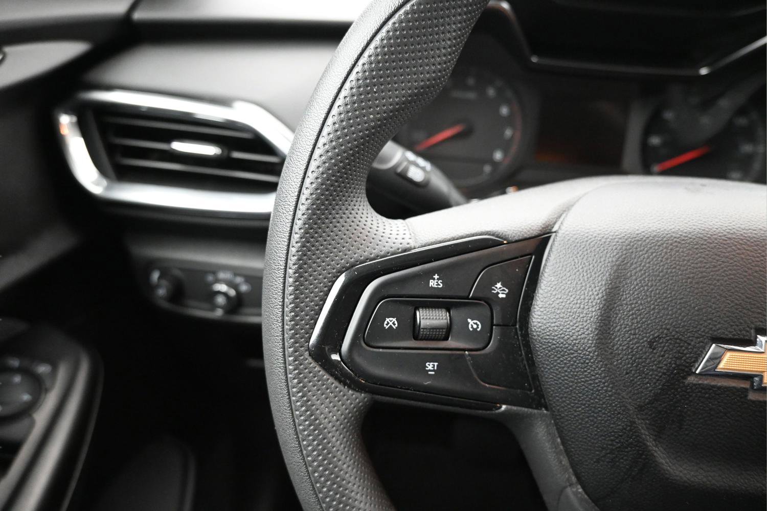 Used 2023 Chevrolet TrailBlazer LT w/ Convenience Package image 14