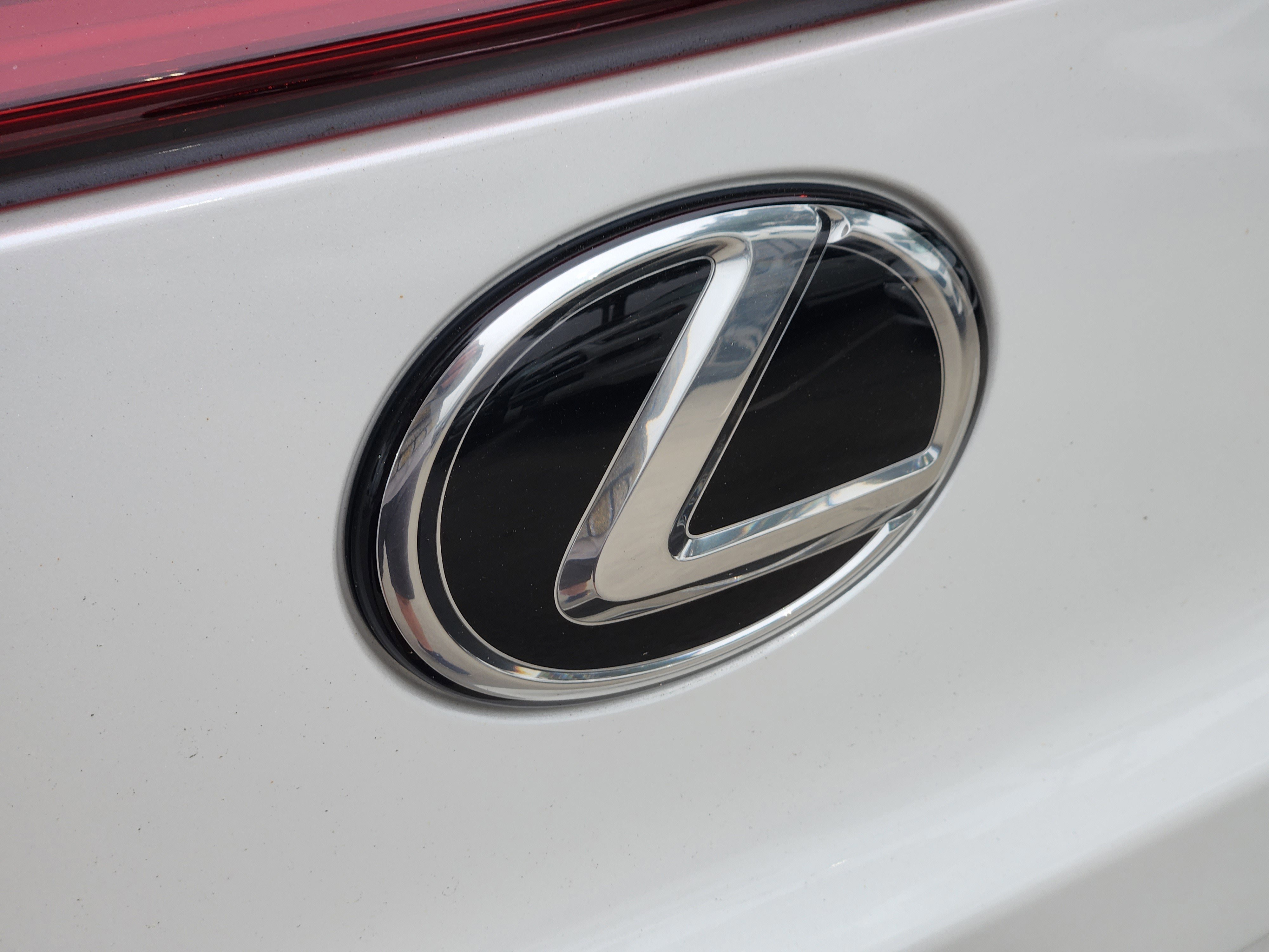 Certified 2025 Lexus UX 300h FWD w/ Accessory Package (Z1) image 42