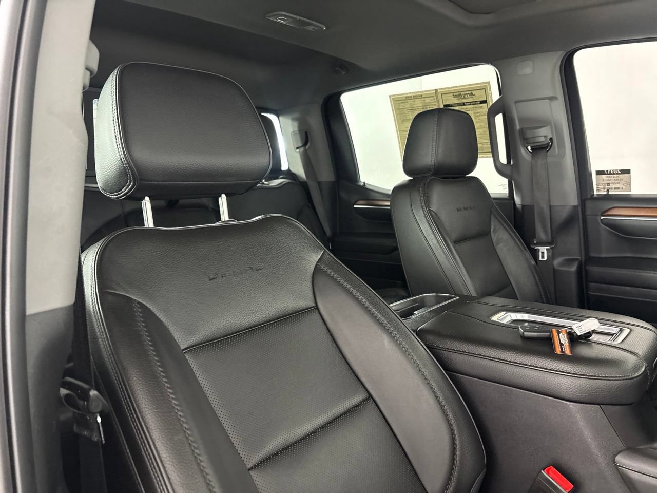 Used 2022 GMC Sierra 1500 Denali w/ Technology Package AWD/4WD image 30