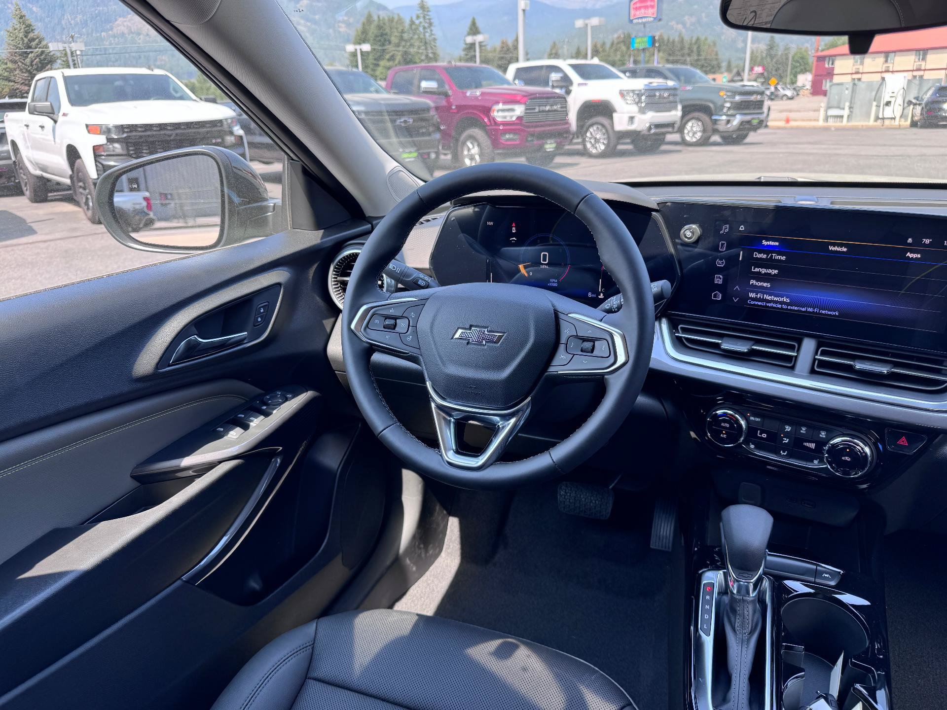 New 2026 Chevrolet Trax ACTIV w/ Driver Confidence Package FWD image 21