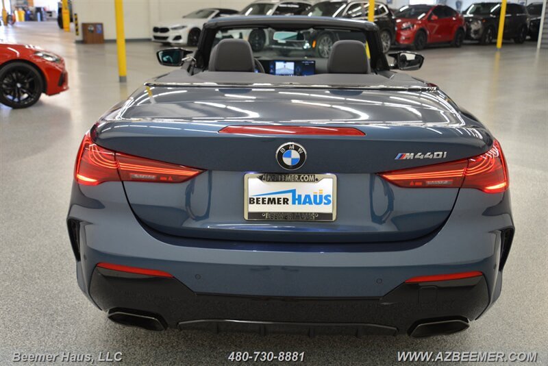 Used 2025 BMW M440i Convertible RWD image 40