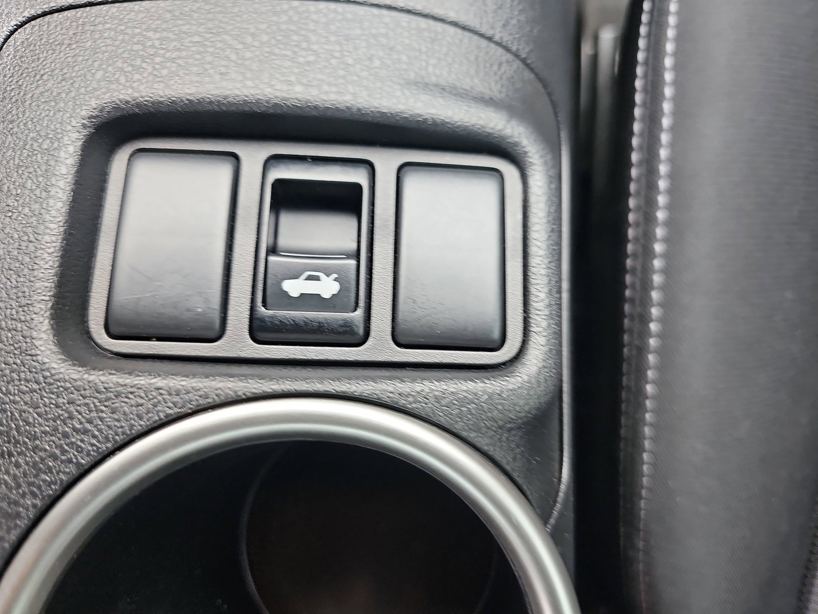 Used 2020 Nissan 370Z w/ Sport Package RWD image 13