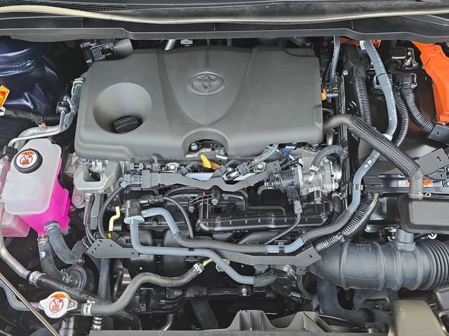 Used 2025 Toyota Sienna Limited image 32