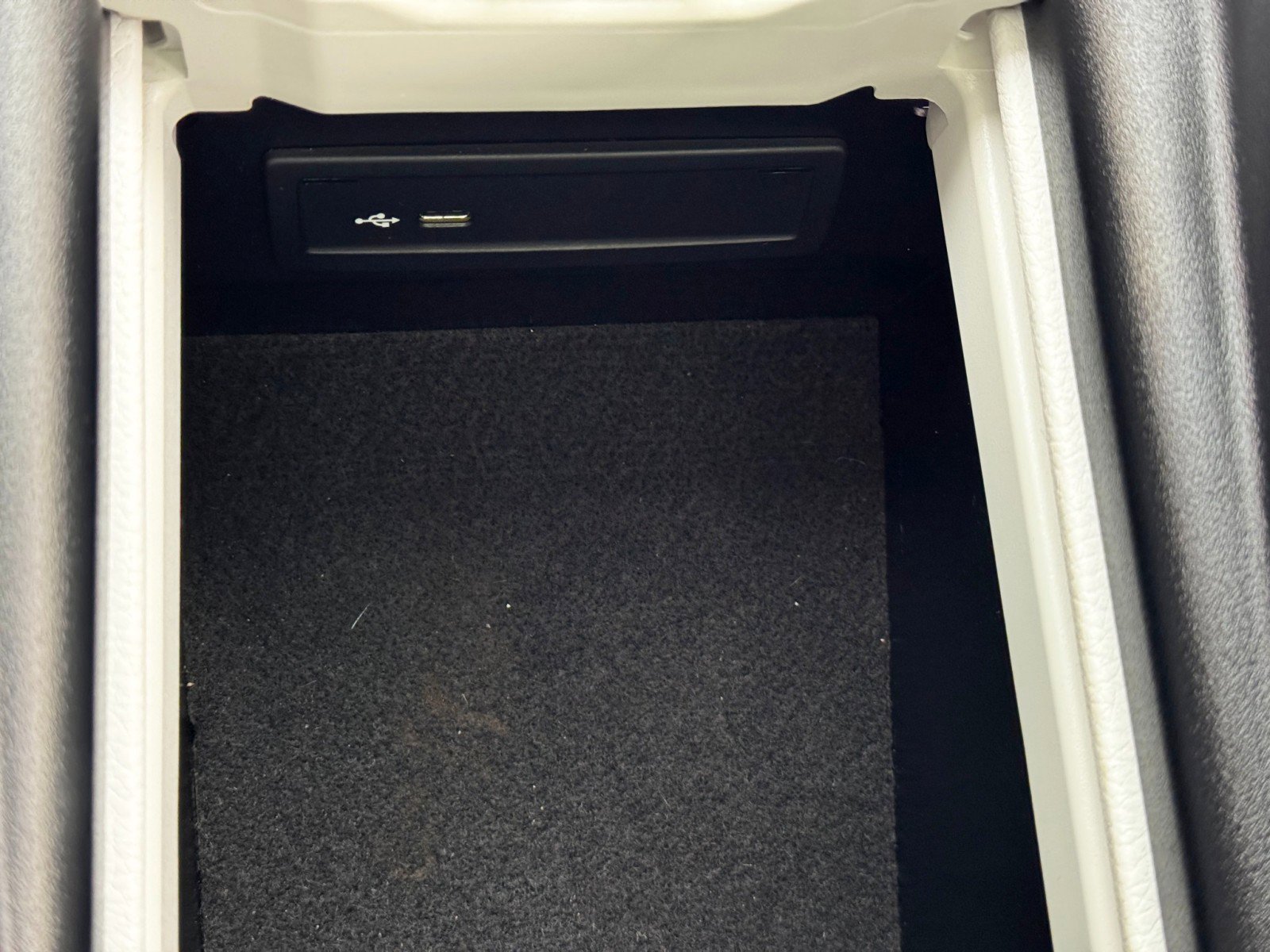 Used 2021 Mercedes-Benz E 350 Sedan w/ Premium Package image 40