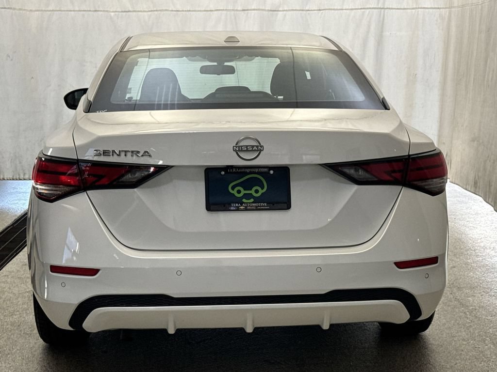 Used 2025 Nissan Sentra SV FWD image 6