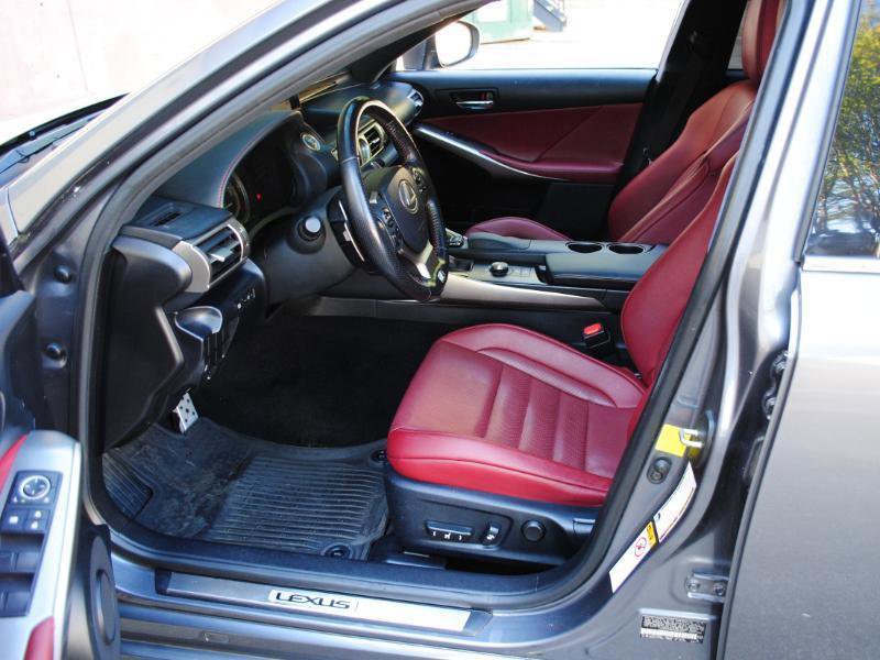 Used 2016 Lexus IS 300 AWD w/ F Sport Package image 4