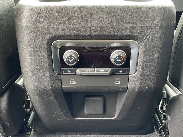 Used 2021 Chevrolet Tahoe Z71 w/ Z71 Signature Package image 40