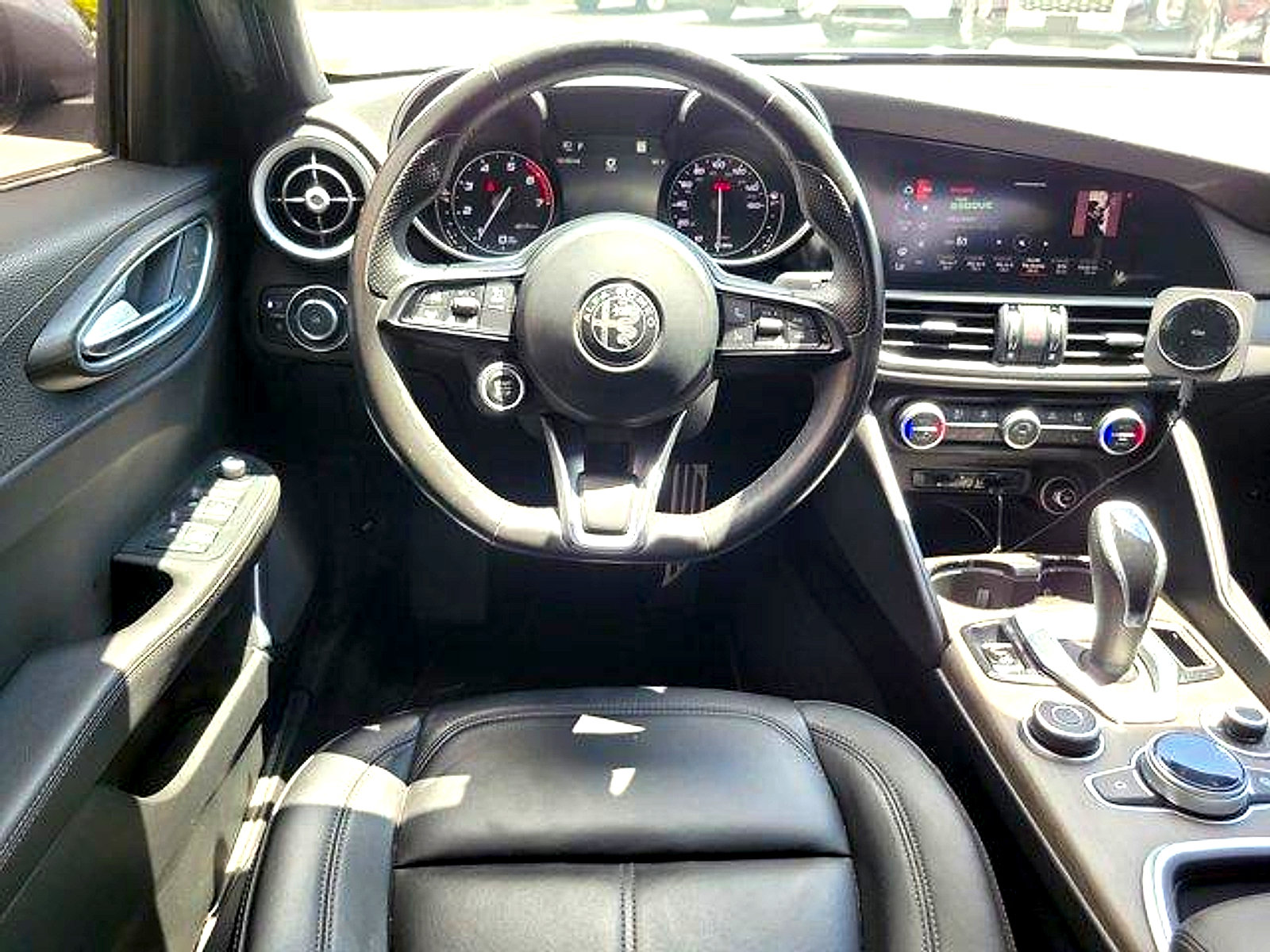 Used 2023 Alfa Romeo Giulia Ti w/ Active Assist Plus Package RWD image 16