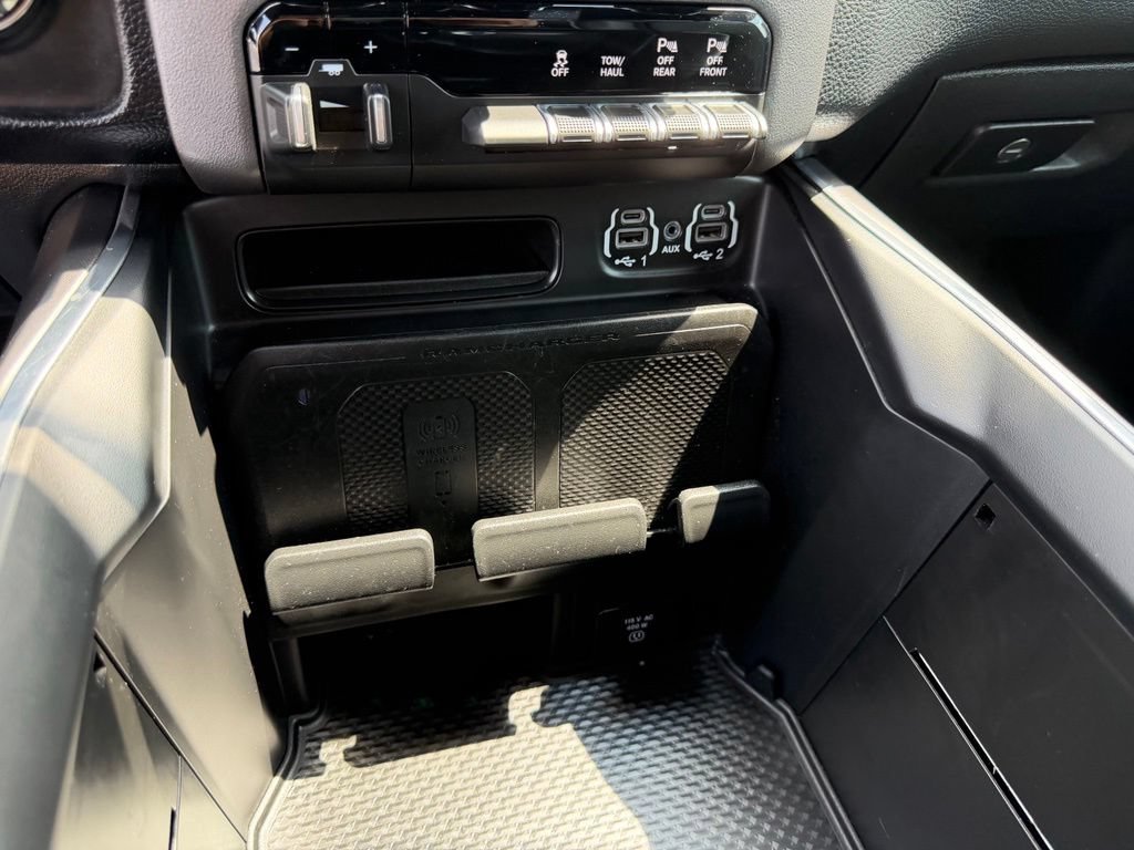 Used 2021 RAM 1500 Laramie AWD/4WD image 28