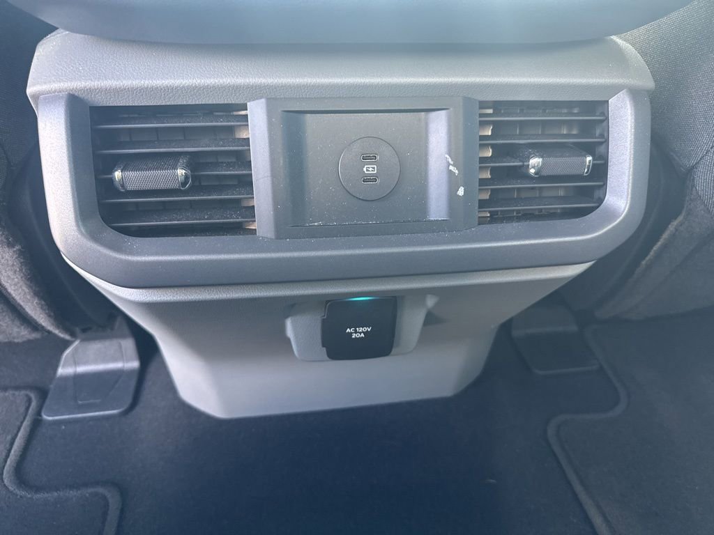 Used 2025 Ford F150 Lightning XLT image 11
