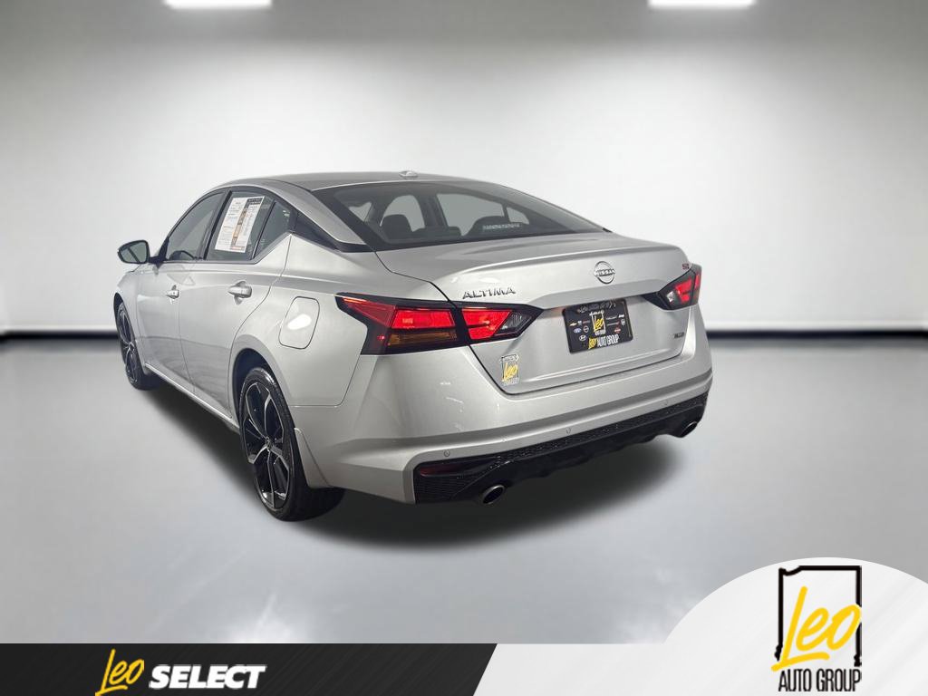 Used 2025 Nissan Altima 2.5 SR w/ SR Premium Package AWD/4WD image 4
