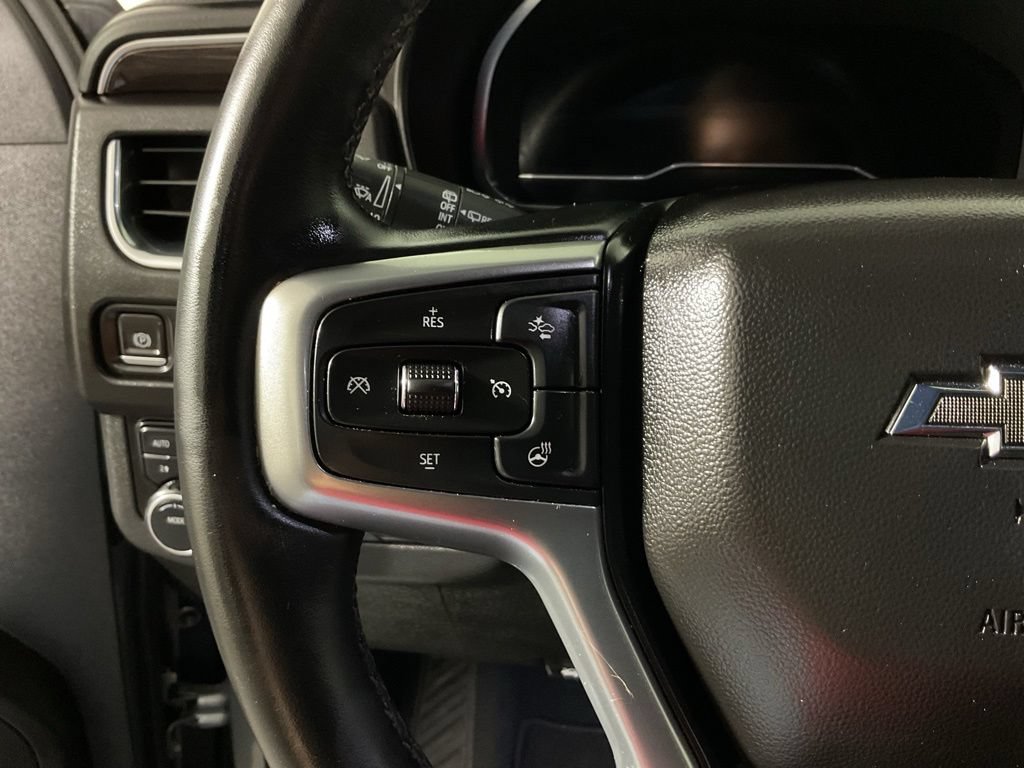 Used 2024 Chevrolet Suburban Z71 w/ Luxury Package AWD/4WD image 28