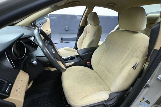 Used 2011 Hyundai Sonata GLS FWD image 17