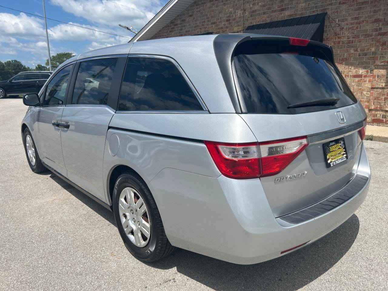 Used 2012 Honda Odyssey LX image 9
