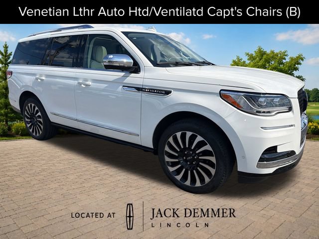 Used 2023 Lincoln Navigator Black Label AWD/4WD image 9