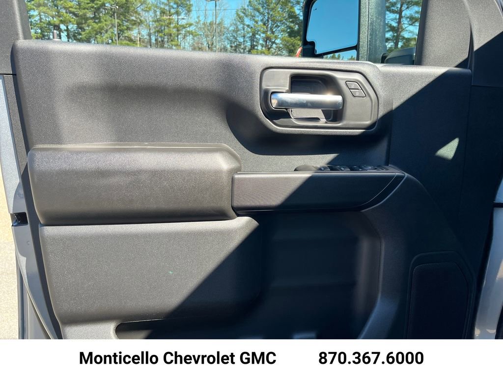 New 2026 Chevrolet Silverado 2500 Custom w/ Custom Value Package AWD/4WD image 9