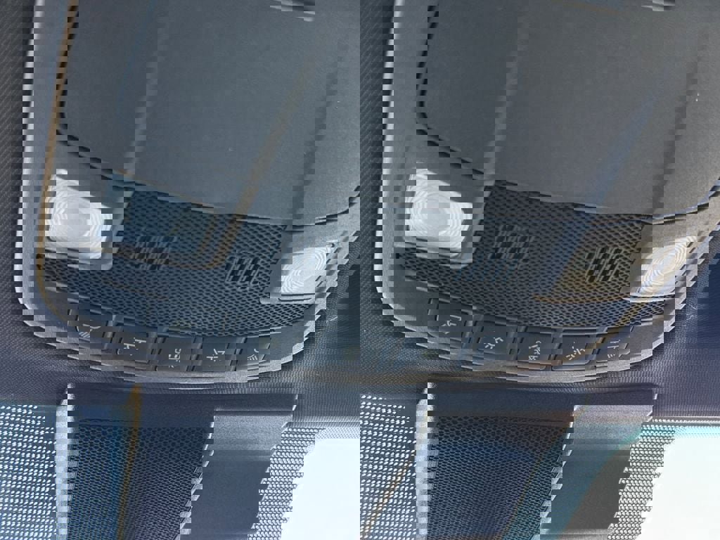 Used 2022 Ford F250 Lariat w/ Tremor Off-Road Package image 30