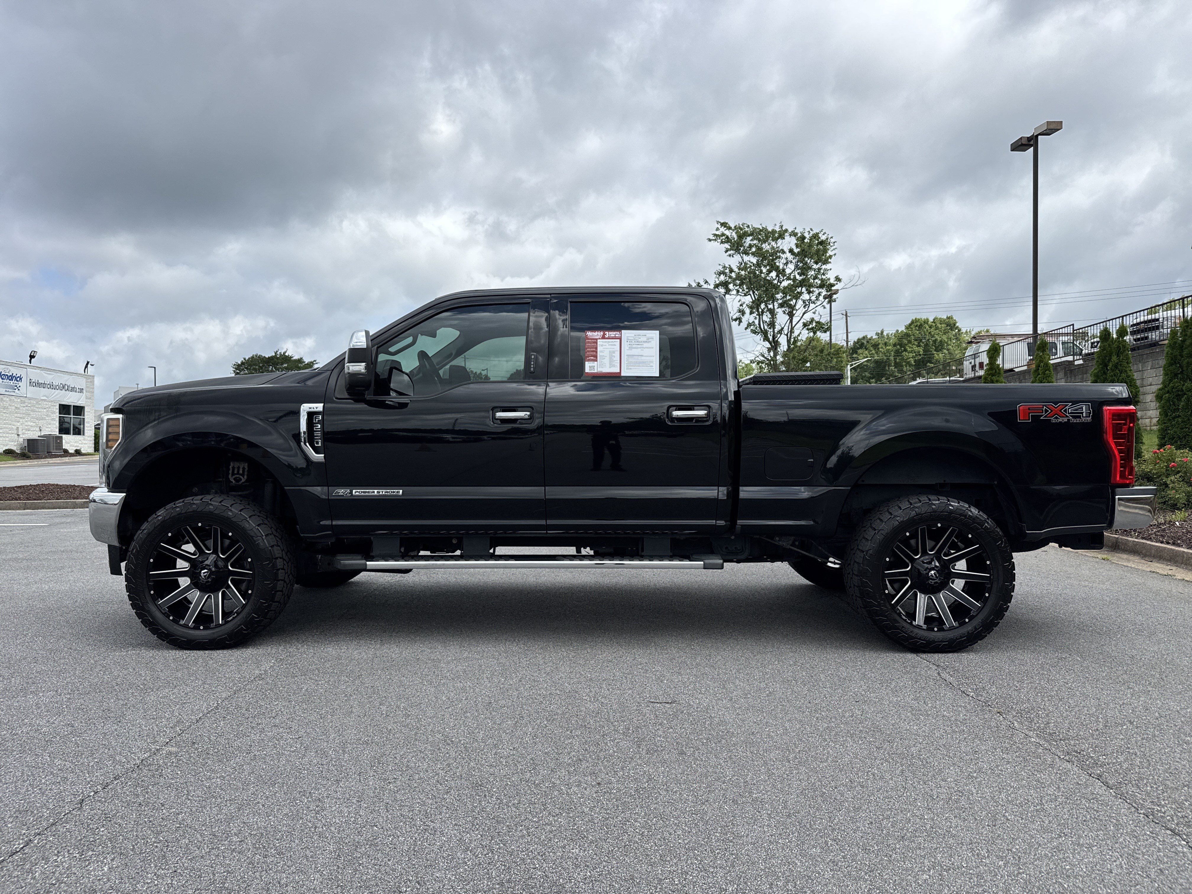 Used 2019 Ford F250 XLT w/ XLT Premium Package AWD/4WD image 7