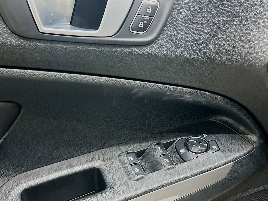 Used 2022 Ford EcoSport Titanium image 16