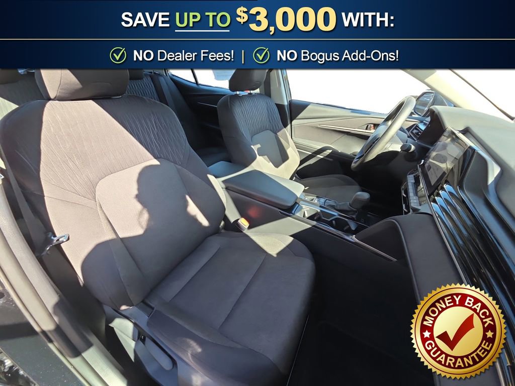 Used 2025 Toyota Camry LE image 23