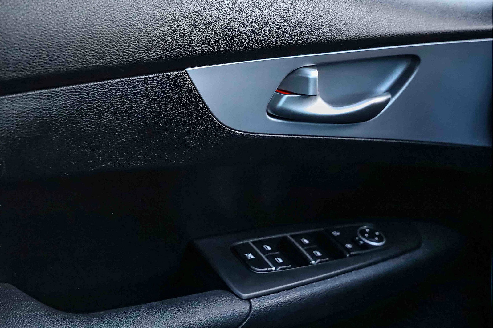 Certified 2024 Kia Forte LXS w/ LXS Technology Package image 16