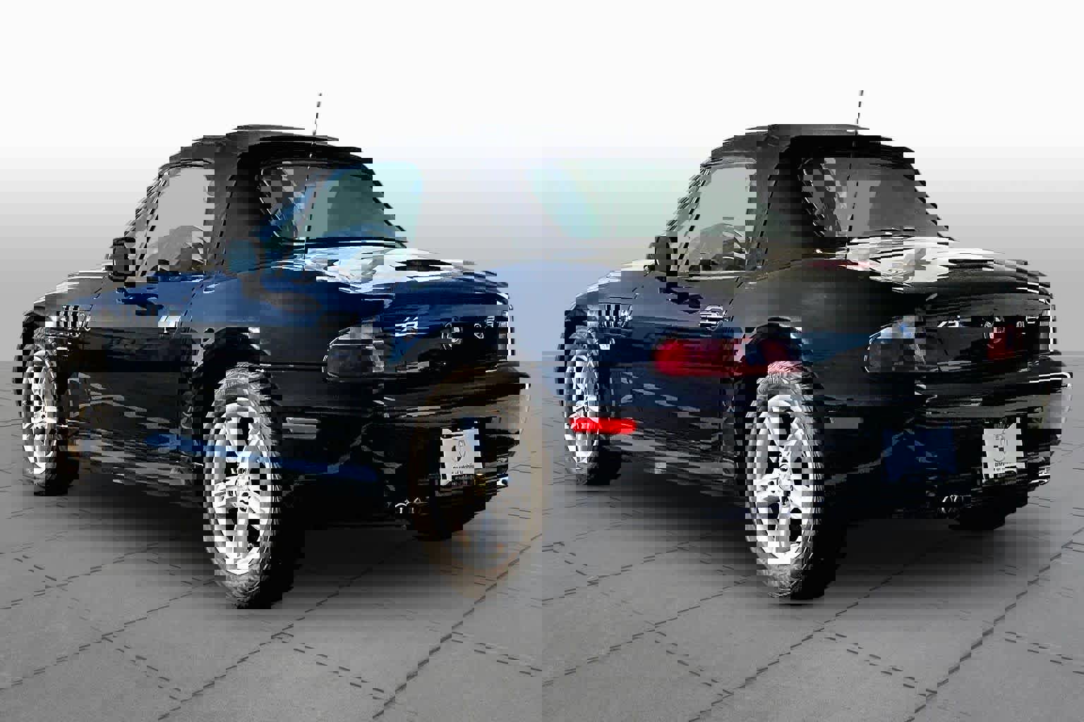 Used 2000 BMW Z3 2.5i image 11