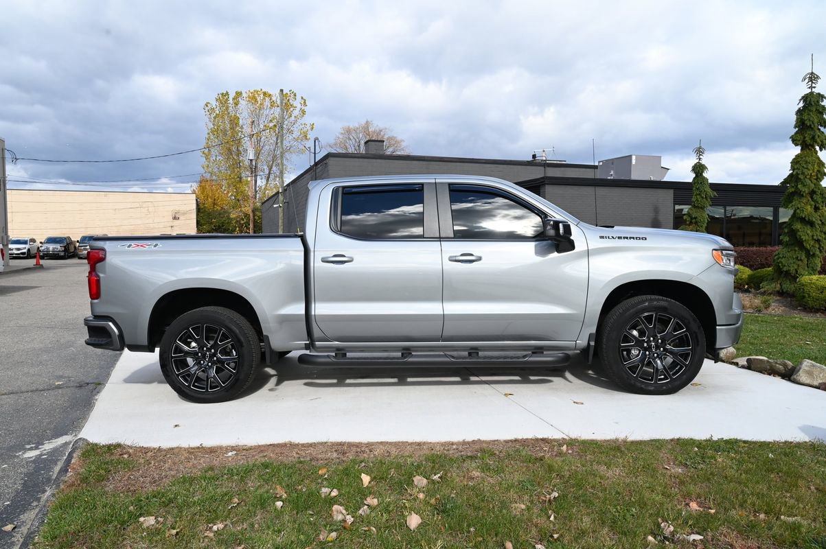 Used 2024 Chevrolet Silverado 1500 RST image 4