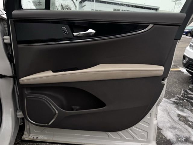 Used 2022 Lincoln Nautilus AWD image 14