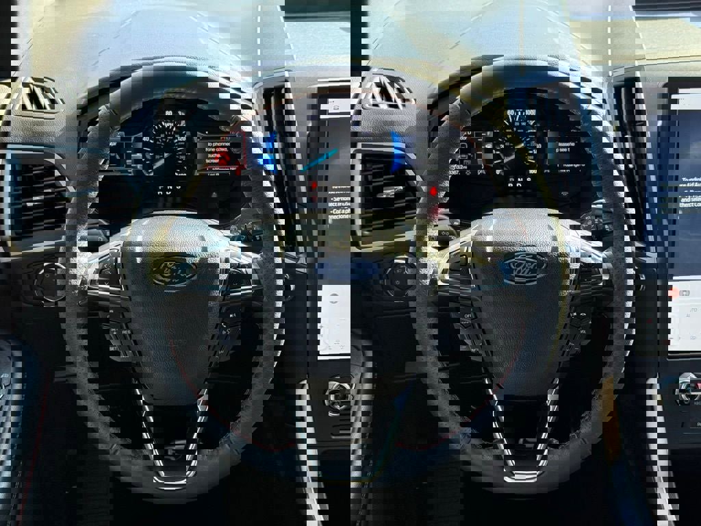 Certified 2023 Ford Edge ST-Line w/ Cargo Accessory Package image 13