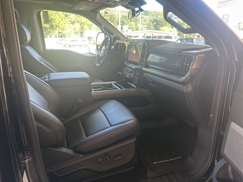 New 2025 Ford F350 Lariat w/ Lariat Ultimate Package image 18