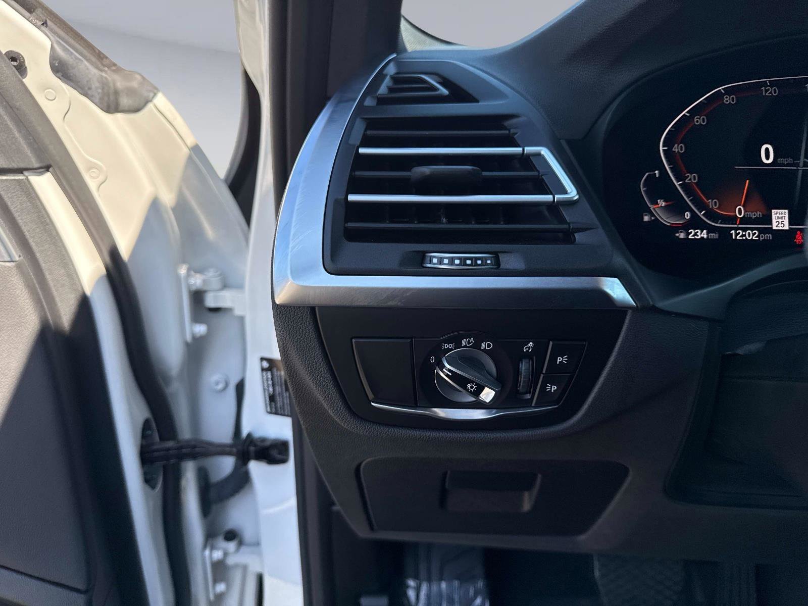 Used 2024 BMW X3 sDrive30i image 36