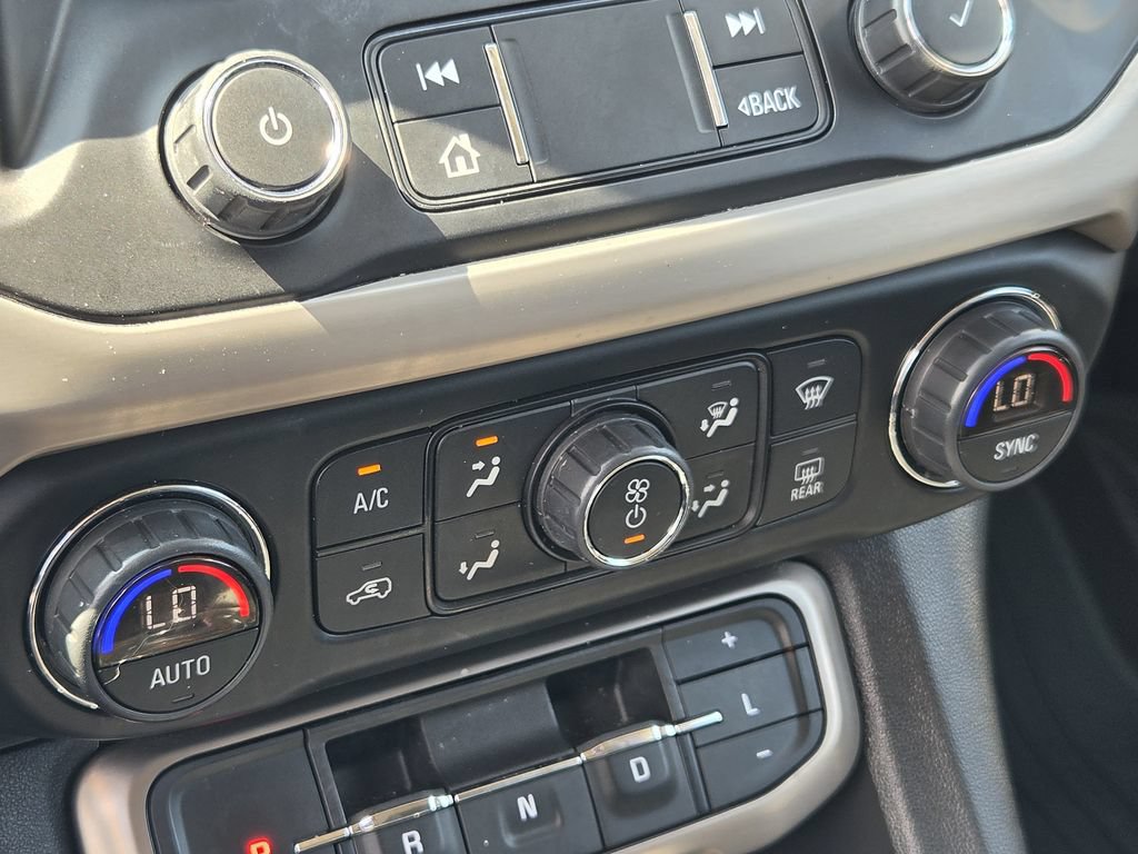 Used 2021 GMC Acadia Denali FWD image 19