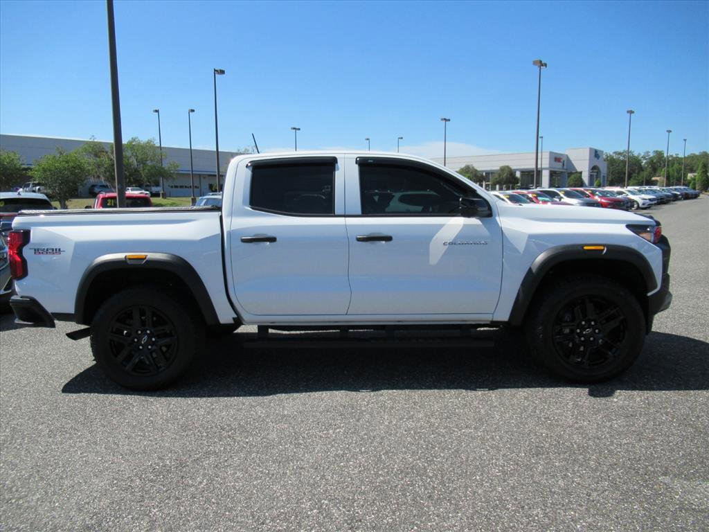 Used 2024 Chevrolet Colorado Trail Boss w/ Technology Package image 2